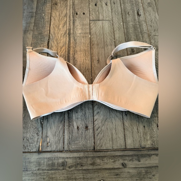 La Vie En Rose Sleekback Bra Bundle, size 36D - Picture 10 of 15